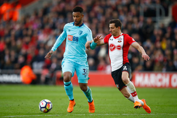 了她们在应 了她们在应