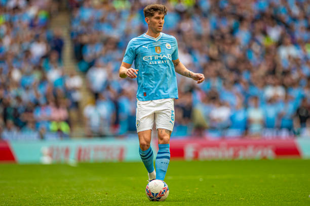 此雕像不仅 此雕像不仅